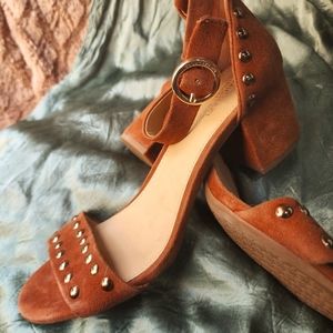 Michael kors sandals 7.5